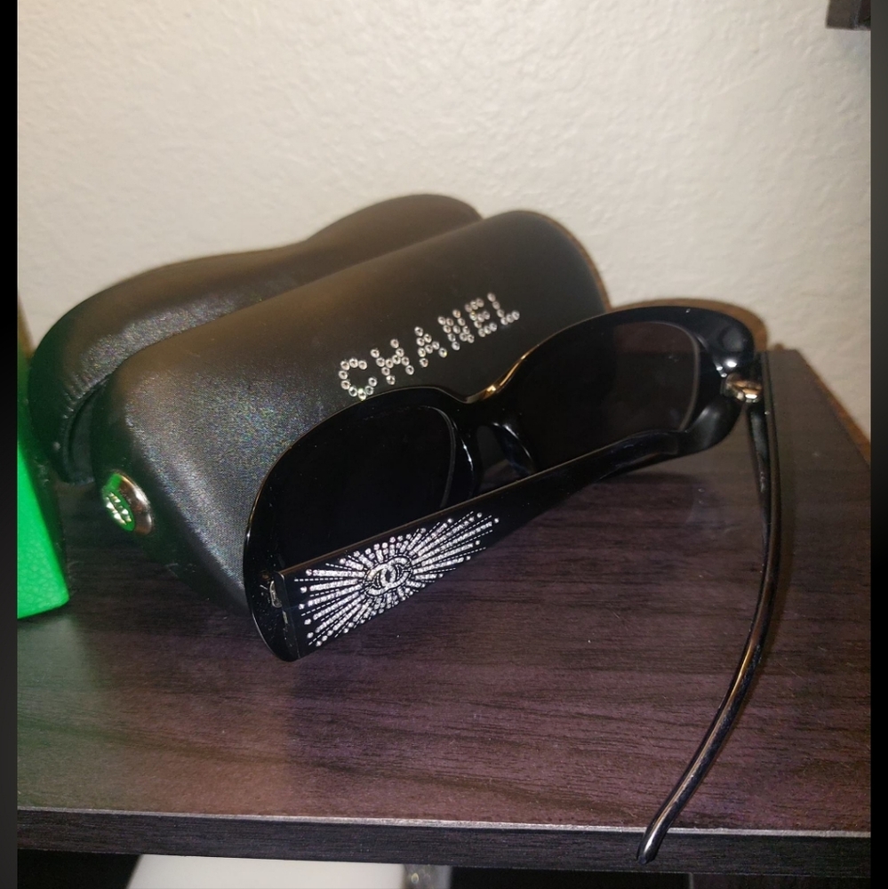 Authentic Chanel Sunglasses - Picture 14 of 15